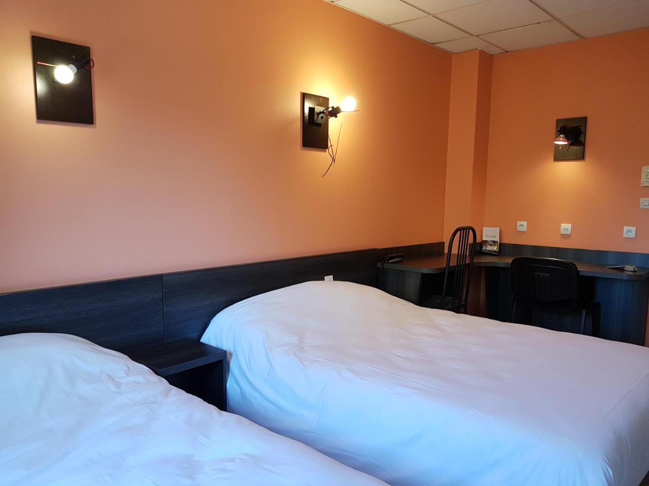 Hotel Le Saint Vincent Lyon Sud Vourles Exterior foto